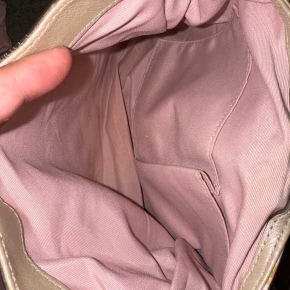 Low start Coach Soho Sateen Lynn Hand bag. - Picture 6 of 9